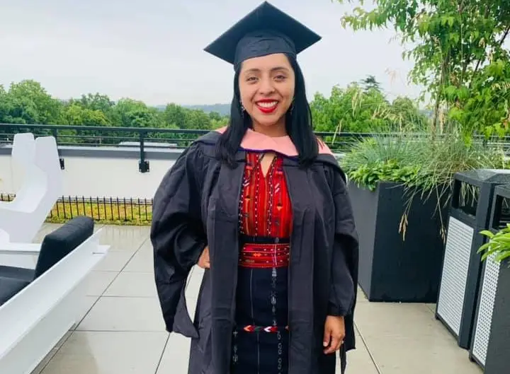 Ingrid Sub Cuc, maya kaqchikel de Sololá, estudió Biología en la Universidad Withworth de Spokane, Washington State; una maestría en liderazgo de políticas públicas de salud en la Universidad de Washington State, y una maestría en Estudios Nativos Americanos en la Universidad de California en Davis, donde actualmente es catedrática y estudia el doctorado en salud pública con pertinencia cultural. – SoyMigrante.com REVISTA Ingrid Sub Cuc, maya kaqchikel de Sololá, estudió Biología en la Universidad Withworth de Spokane, Washington State; una maestría en liderazgo de políticas públicas de salud en la Universidad de Washington State, y una maestría en Estudios Nativos Americanos en la Universidad de California en Davis, donde actualmente es catedrática y estudia el doctorado en salud pública con pertinencia cultural. – SoyMigrante.com REVISTA