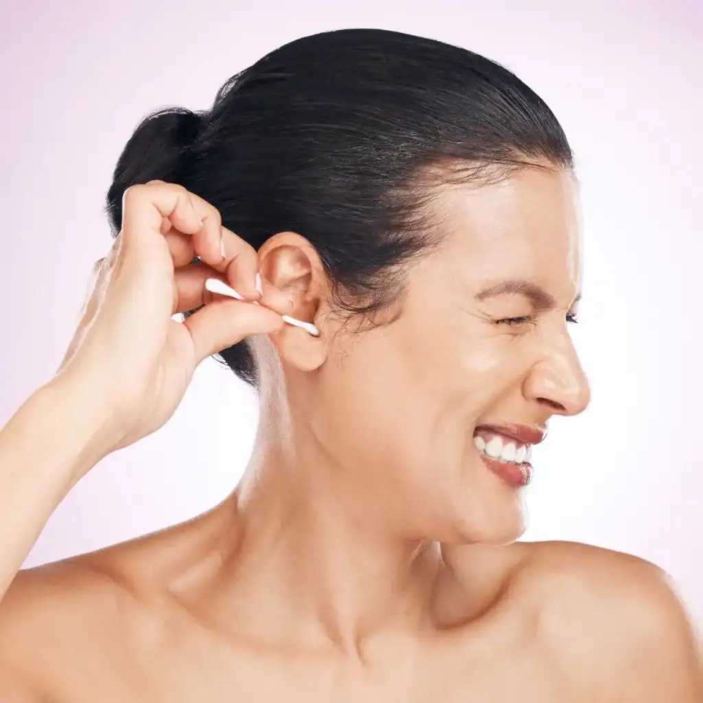 ¡Cuidado con tus oídos! Prácticas comunes que pueden causar daño auditivo – SoyMigrante.com REVISTA