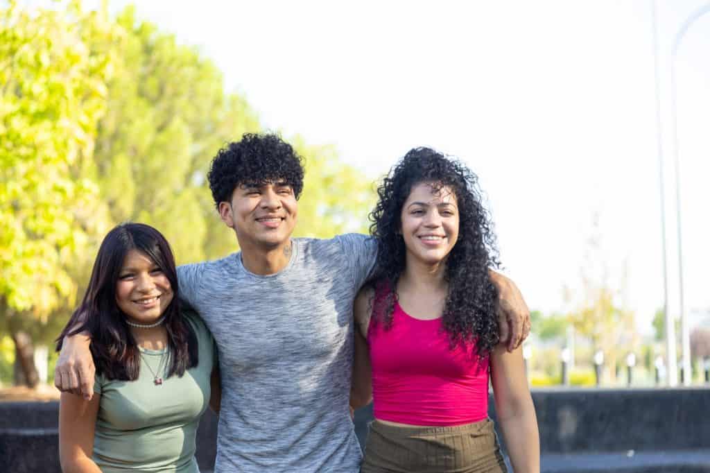 ¿Qué es una persona migrante? Una mirada a su definición, derechos y valor en la sociedad – SoyMigrante.com REVISTA