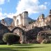 Restauraciones arqueológicas en Mexico, antigua ciudad maya en ruinas, patrimonio cultural, turismo histórico y exploración en sitios arqueológicos mayas.
