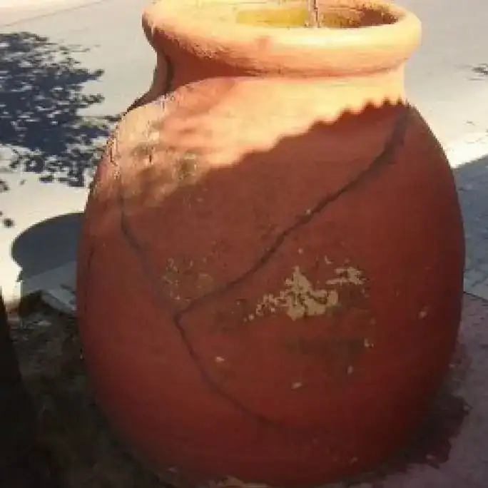 Las tinajas de barro en Guatemala: tradición y resistencia