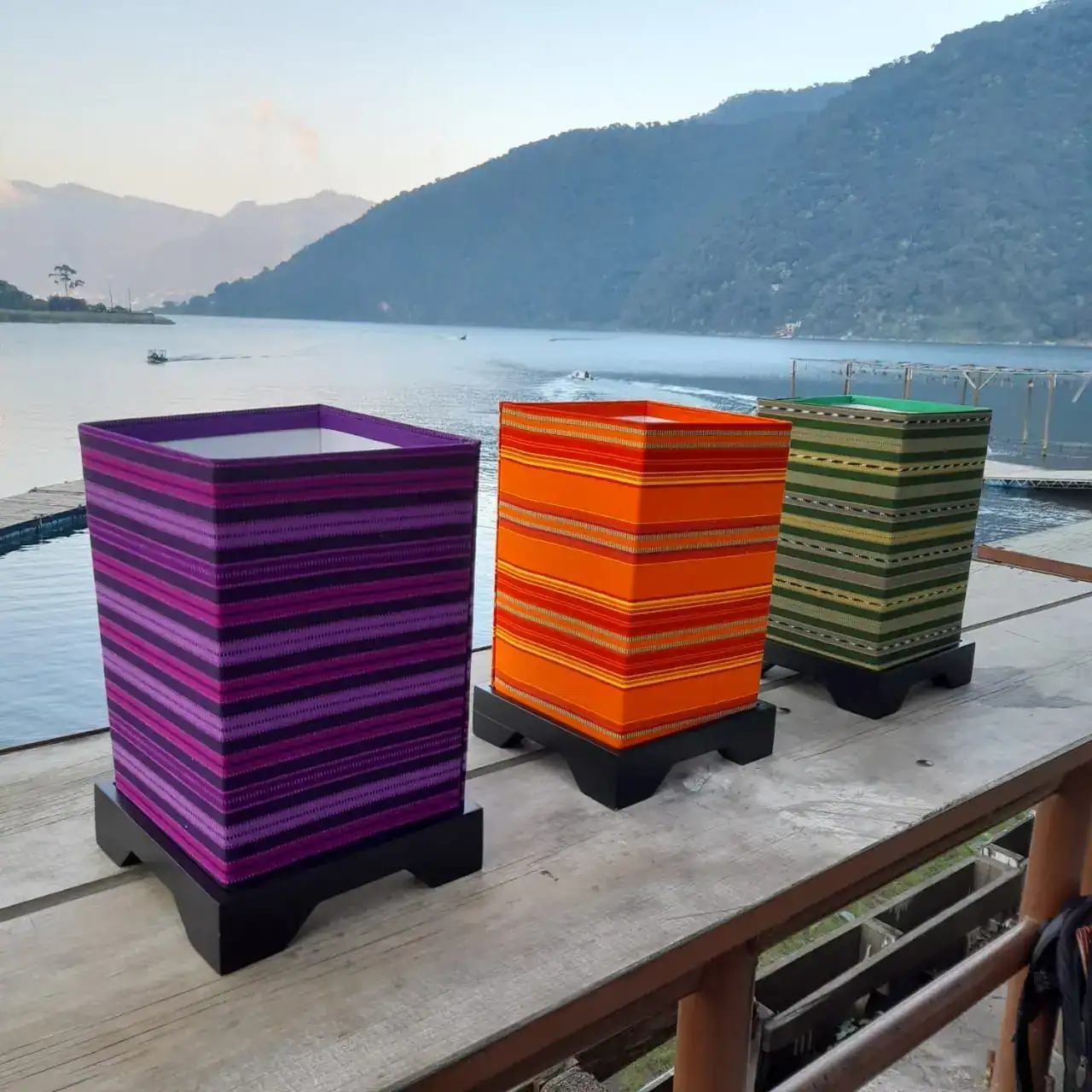 Wikoniq y sus originales lámparas con alma textil guatemalteca ya están en MERCADO