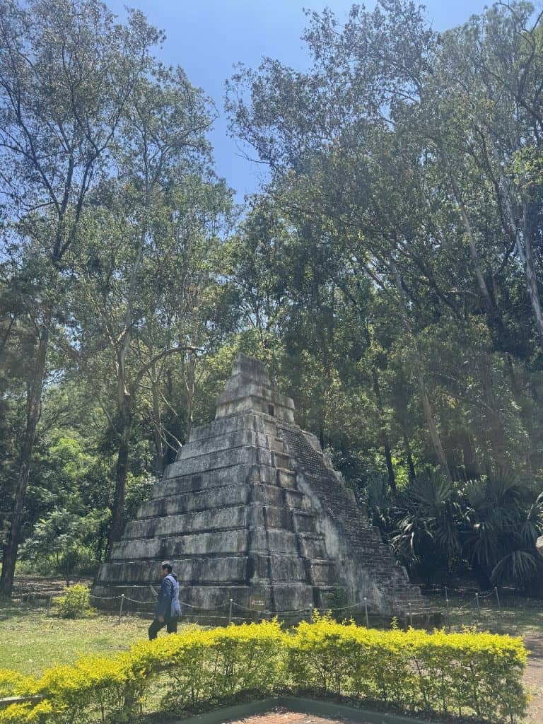 El parque cuenta con representaciones guatemaltecas en miniatura. (Foto: Abel Juárez) – SoyMigrante.com REVISTA