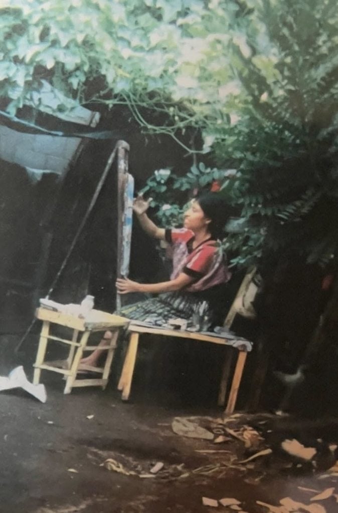 Rosa Elena enfrentó oposición y críticas, debido a que en su época no se consideraba aún que una mujer maya pudiera ser artista, pero ella perseveró y trascendió fronteras. – SoyMigrante.com REVISTA