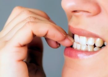 Por qué no es aconsejable quitarse los pellejos de la uña