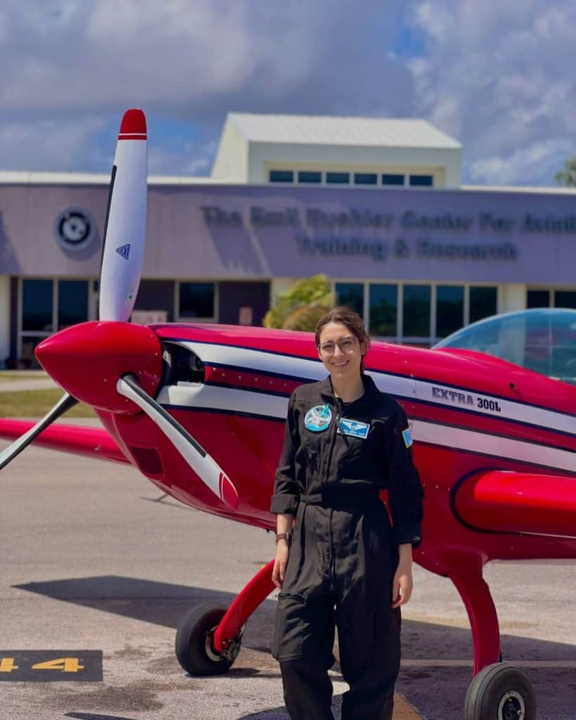 Valeria Sierra estudia el cuarto año de ingeniería química en la Universidad del Valle de Guatemala. la experiencia en la NASA ha aumentado su interés por llegar a ser astrounauta algún día. – SoyMigrante.com REVISTA