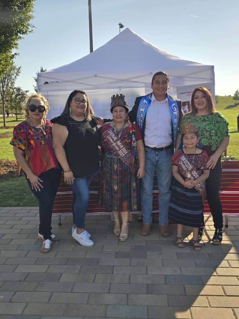 Andrea Raquel considera que la hermandad entre Guatemaltecos es el mejor refugio en Estados Unidos, sobre todo a causa de la distancia de la familia que se dejó en el país y para la cual se hace un esfuerzo de salir adelante y aportar. (Foto cortesía A.R. Arriola) – SoyMigrante.com REVISTA