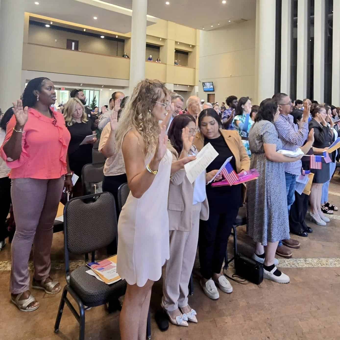 Estas son las 128 preguntas y respuestas del examen de ciudadanía USA 2025