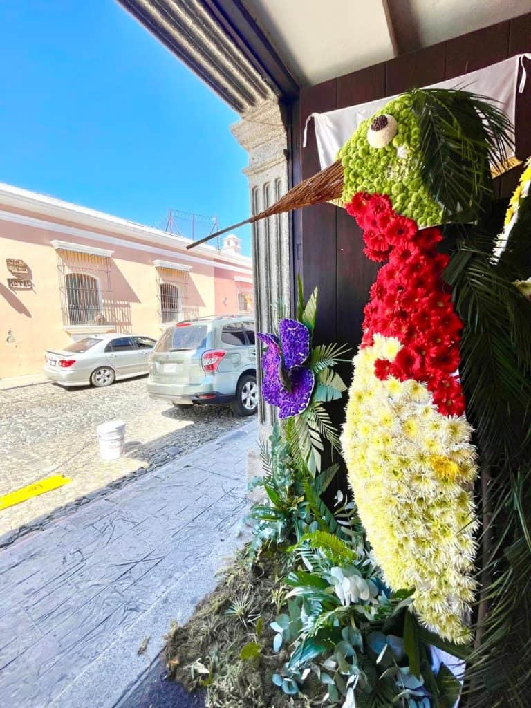 La Eterna Primavera Guatemalteca fue la inspiración de varios decorados en el Festival de las Flores 2021 – SoyMigrante.com REVISTA
