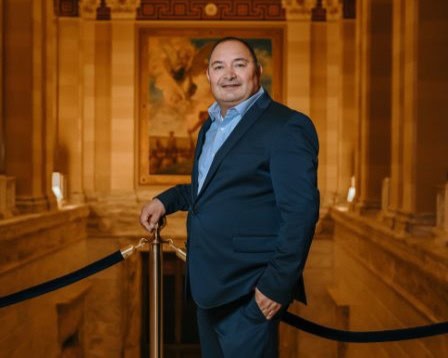 Rudy Barrios es fundador de la Asociación Manos Unidas, que impulsa causas benéficas en Guatemala.