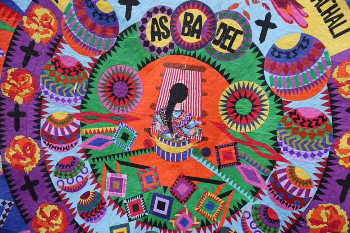 La temática auténtica que resalta los valores de la comunidad de Santiago son omnipresentes. (Foto MCD) – SoyMigrante.com REVISTA