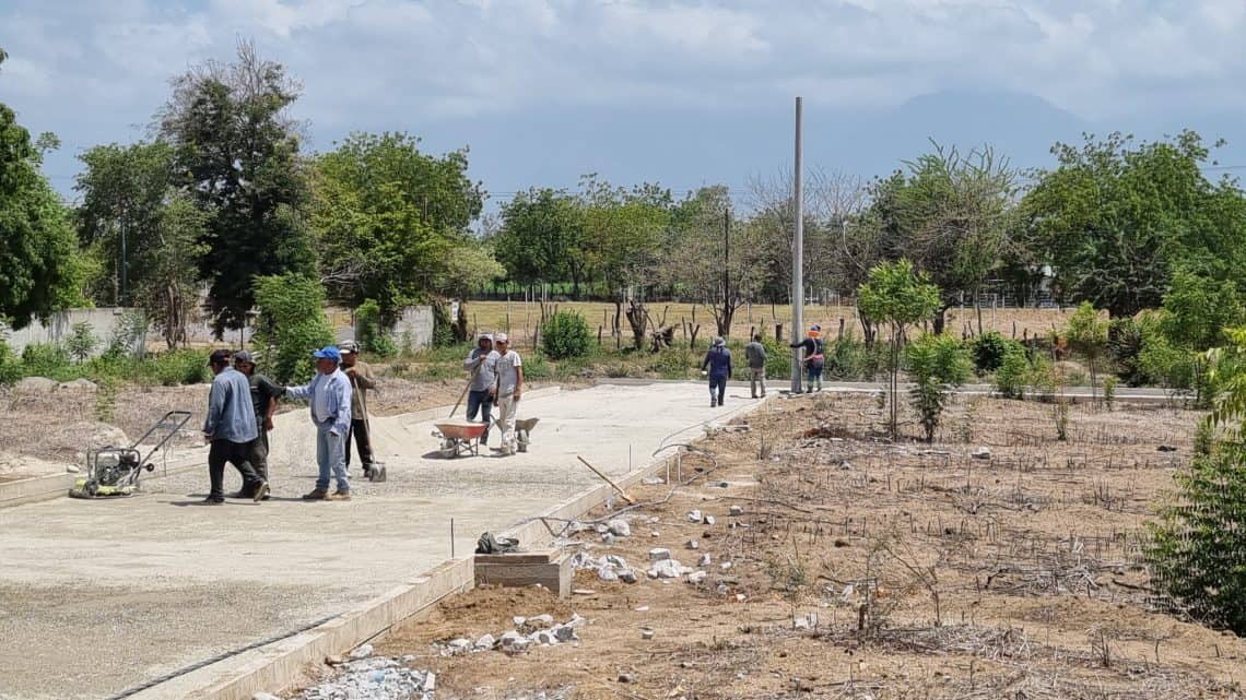 Rony Alirio Mejía impulsa el desarrollo inmobiliario en su natal Estanzuela y también genera oportunidades laborales a través de sus residenciales Torre Mejía, de las cuales está en desarrollo la número 2.