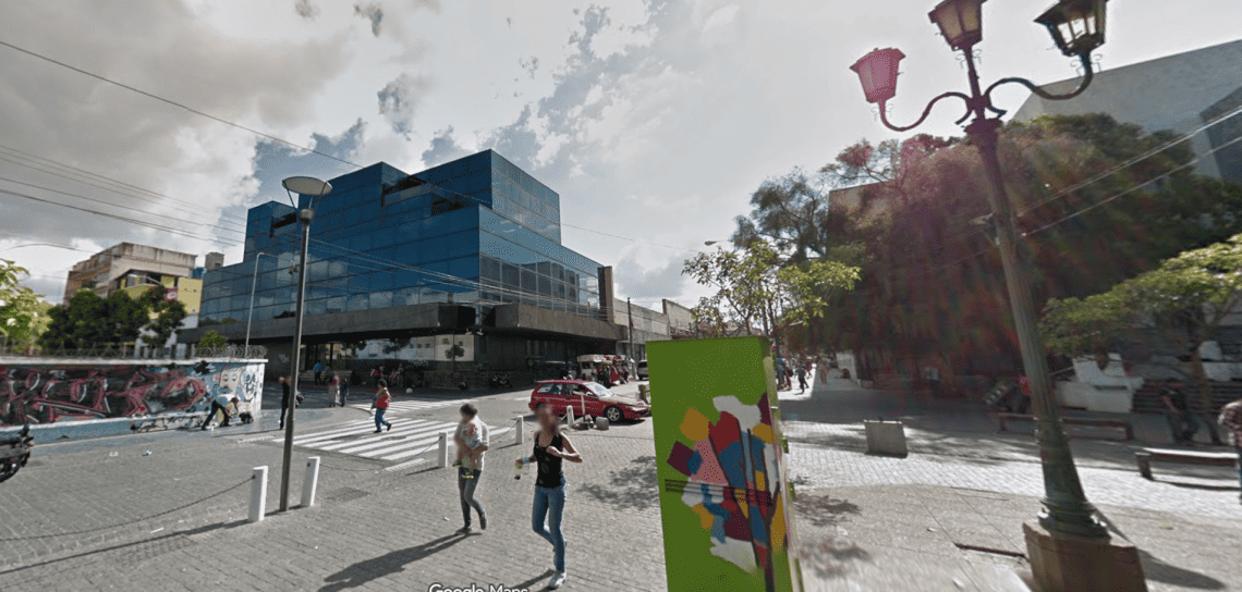 La torre tuvo que ser demolida y en su lugar quedó el edificio del Banco Metropolitano, que quebró y quedó abandonado. Está sobre la 8a. calle y 5a. avenida, zona 1, cerca del Parque Centenario.