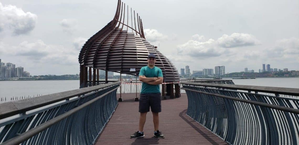 Durante sus estudios en Singapur, el aprendizaje de Guillermo Fuentes no solo fue académico, también cultural y humano, al compartir con personas de otros países, en una sociedad altamente organizada, ordenada, con gran cuidado urbanístico.