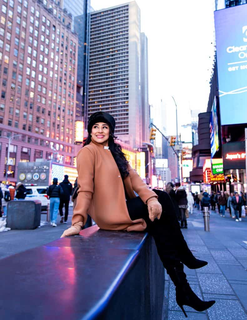 Con alegría y orgullo por la tradición textil maya guatemalteca, Janet Guerra ya está en Nueva York, para presentar sus creaciones 100% guatemaltecas al mundo. (Fotografía Scarlet Cordero)