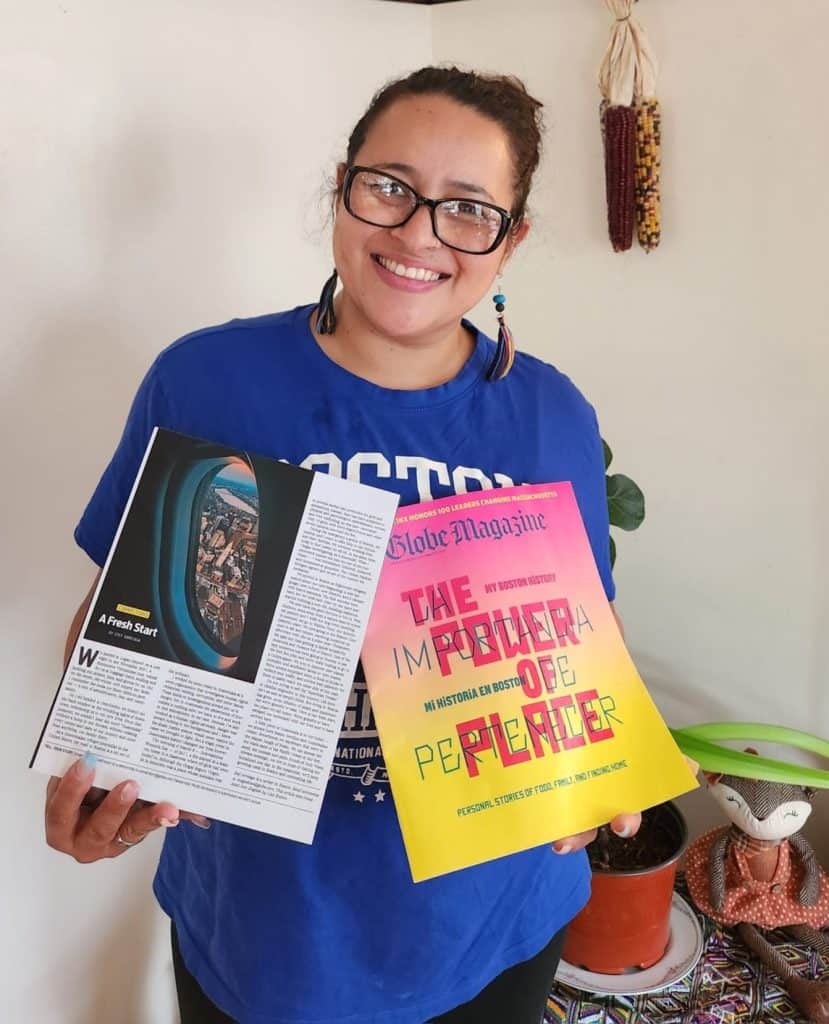 La periodista guatemalteca Stef Arreaga celebró la publicación de una crónica suya, en septiembre de 2023, en la edición dominical del Boston Globe.
