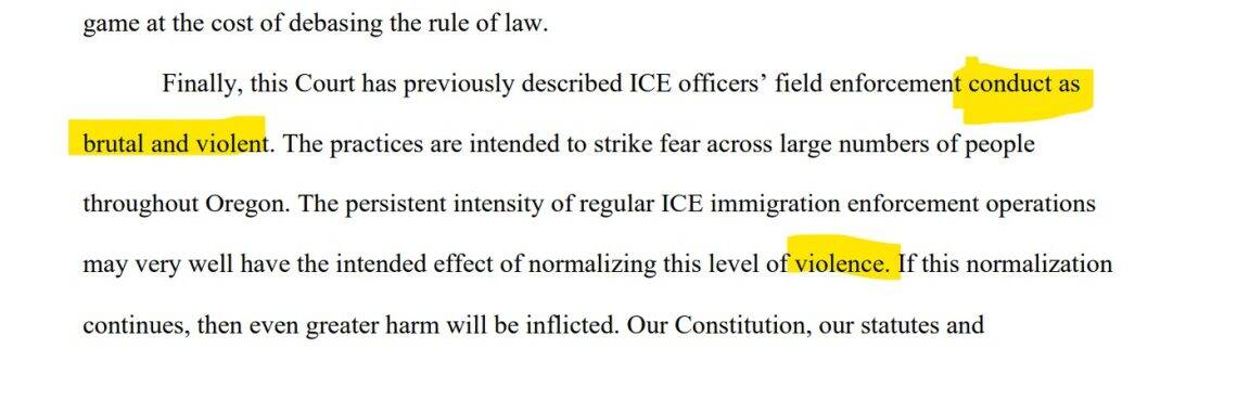 Detalle del fallo del juez federal de Oregon que prohibió a agentes federales migratorios efectuar detenciones sin orden judicial, entre varias condiciones para asegurar el respeto de garantías constitucionales.