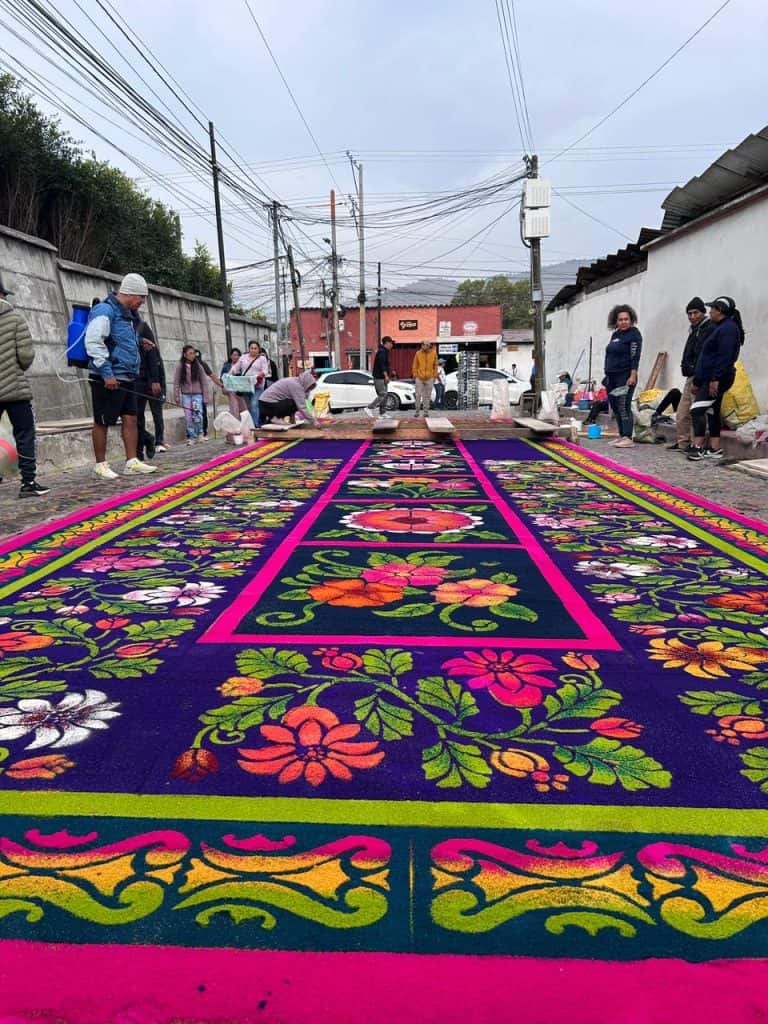 alfombra antigua guatemala procesión santa ana nazareno dulce mirada fotos michelle gonzalez 14 – SoyMigrante.com REVISTA alfombra antigua guatemala procesión santa ana nazareno dulce mirada fotos michelle gonzalez 14