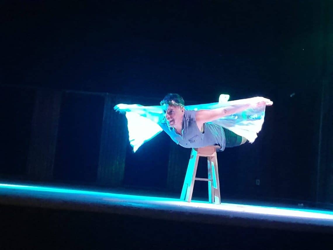 El actor, director y dramaturgo Bonifaz D. Aldana ha presentado múltiples obras con mensaje positivo e inspirador. (Foto redes sociales Bonifaz D. Aldana)