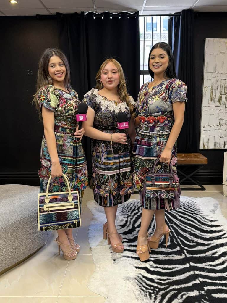 Para este viernes se tenían dos participaciones de textiles D'La Rossa en programas televisivos de Los Angeles.. Aquí en Visión TV. (Fotografía cortesía de Sergio Fernando Arévalo)