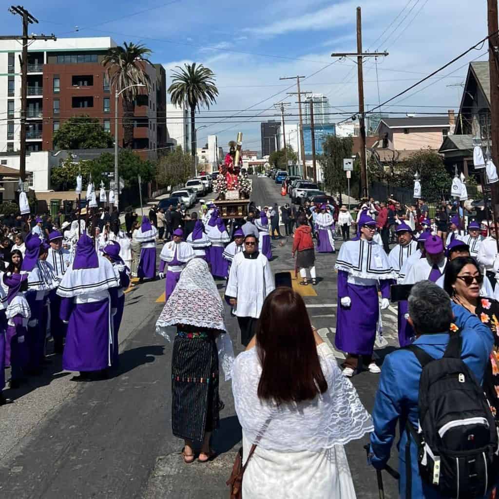 viernes santo en los angeles california nazareno replica de candelaria
