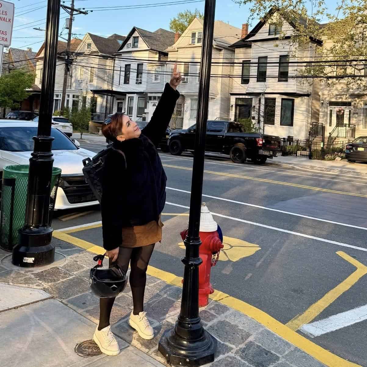 “La Envidia”: cantautora migrante guatemalteca Wendy DGi crea una canción desafiante