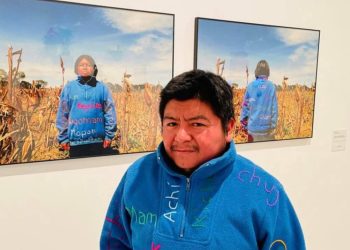 edgar calel artista maya kaqchikel expone en sydney y gana premio en washington