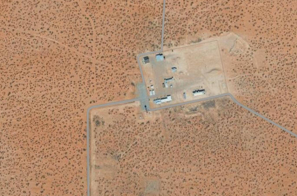 En esta fotografía de Google Earth se puede ver el área que actualmente ocupa el centro de detención East Camp Montana, cuya expansión costó millones de dólares de los contribuyentes estadounidenses.