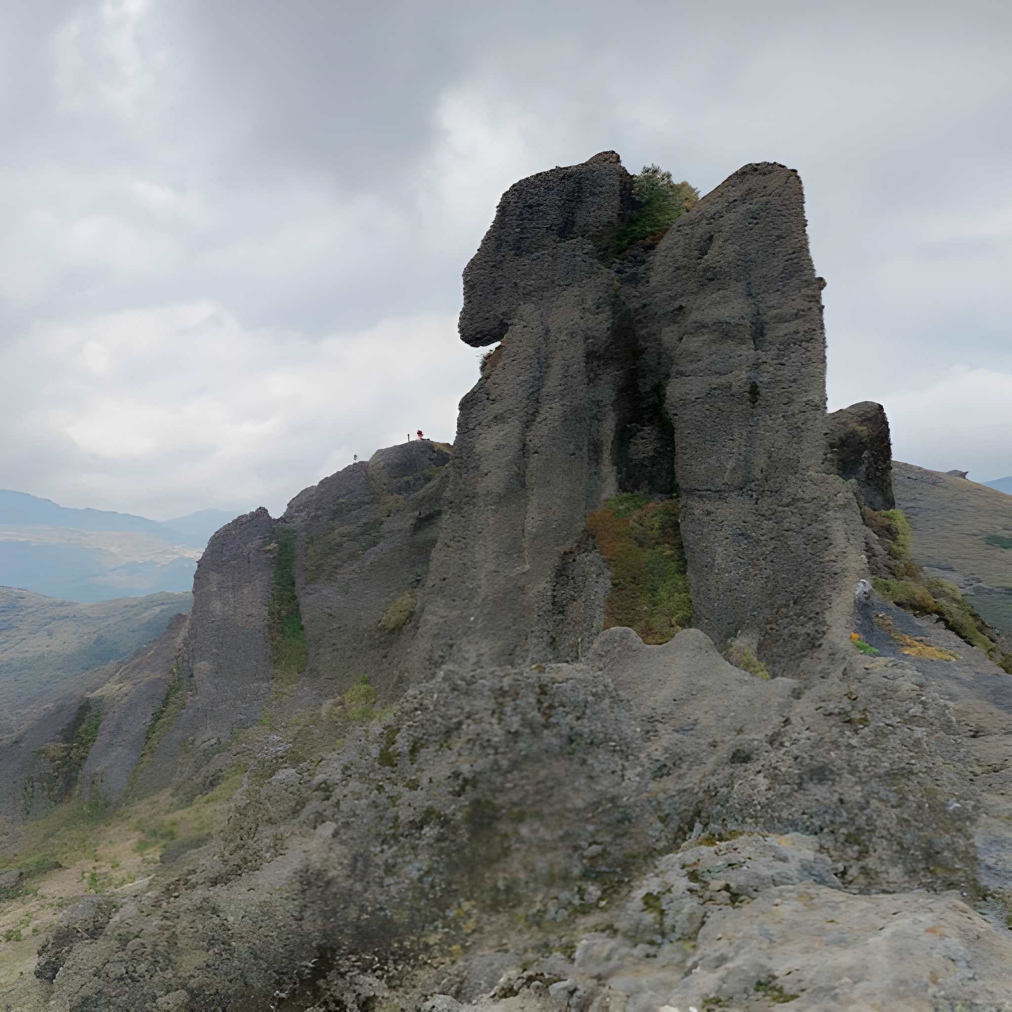 ¡Fantástico sitio! En el mirador Piedra Partida en Ixchiguán el altiplano marquense toca el cielo