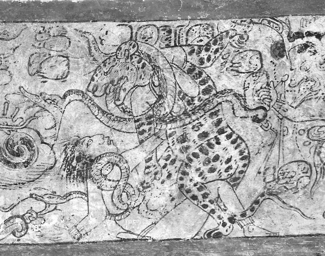 En este vaso maya de Chiapas se representa a un nahual jaguar atacando ferozmente a un enemigo, que ha sido inmovilizado o sometido mediante una serpiente. Vaso maya K1653 de la colección de Justin Kerr