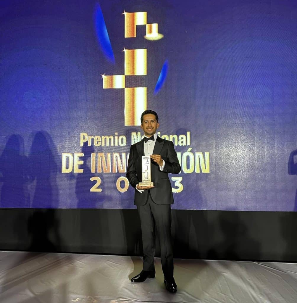 En 2023, el doctor Bernardo López Samayoa obtuvo el Premio Nacional de Innovación, categoría Gestión Pública por la iniciativa de de Orto-biológicos y Rehabilitación.