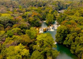 lugares sitios turísticos de guatemala balneario las conchas chahal alta verapaz feature