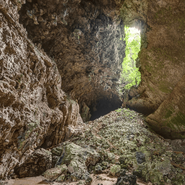 Cuevas de Candelaria o Mucbilá, son otra impresionante puerta al inframundo maya en Alta Verapaz