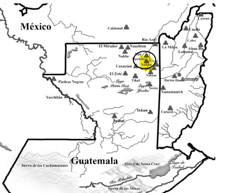 El sitio prehispánico Xultún era una ciudad mediana y un observatorio astronómico: se encuentra en el noreste de Petén y en su exploración han participado decenas de arqueólogos y expertos. Descubierto a inicios del siglo XX, pero en 2010 se descubrió una cámara dentro de una estructura en la cual había un mural prehispánico prácticamente intacto.