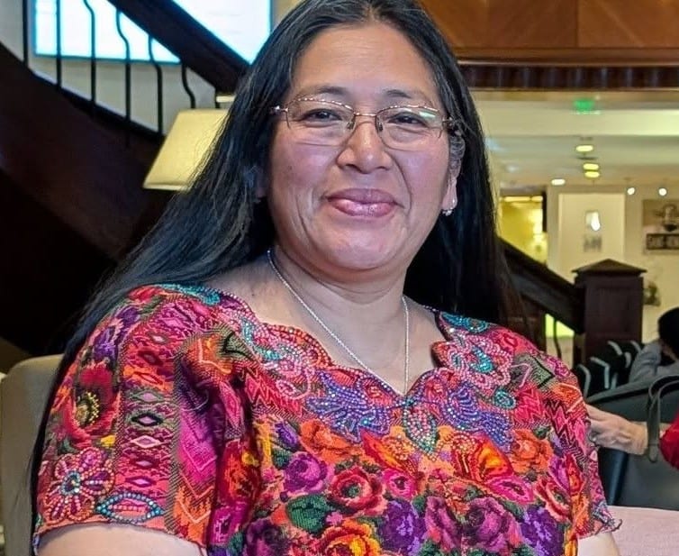 Mercedes Say participó recientemente en una actividad promovida por ON U mujeres en la cual surgió de nuevo la propuesta de creación del Distrito 24 para permitir a los migrantes un mejor acceso al voto y también a la participación como aspirantes a cargos de elección, con una representación distrital en el Congreso.