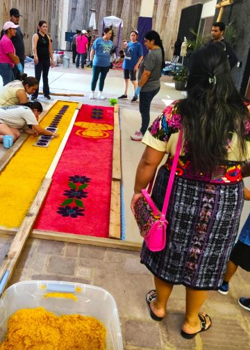 alfombra de semana santa elaborada por primera vez en oklahoma 1