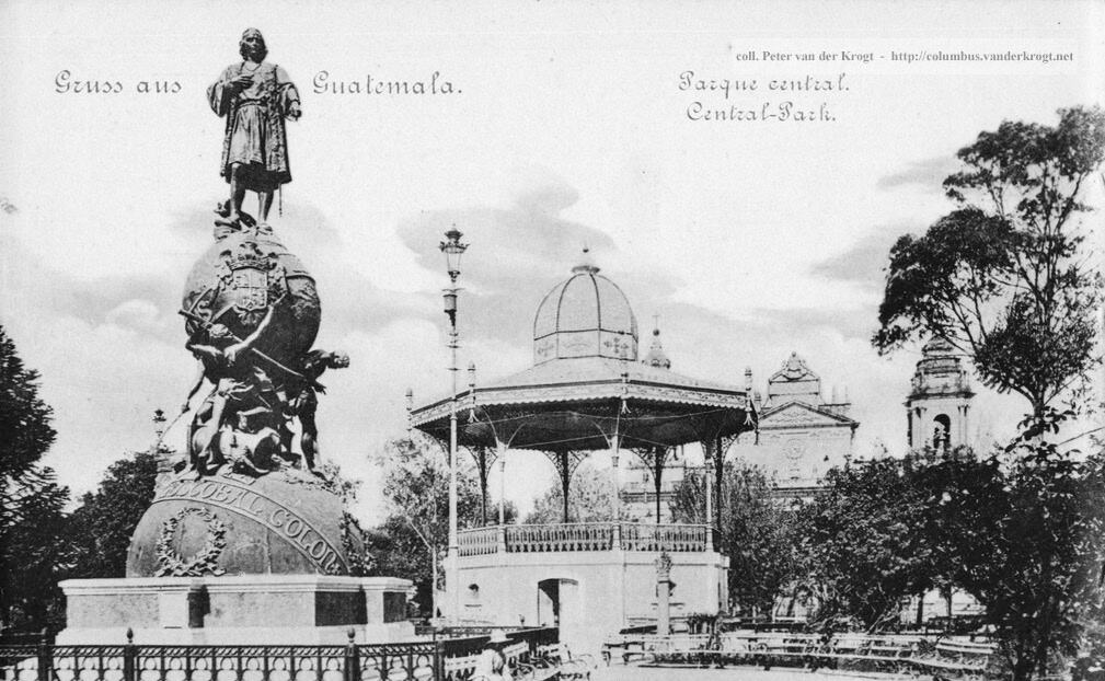 Reina Barrios también remodeló el Parque Central y tras la conmemoración del cuarto centenario del Descubrimiento, mandó a colocar una estatua de Cristóbal Colón, que hoy se encuentra en la Avenida Las Américas.