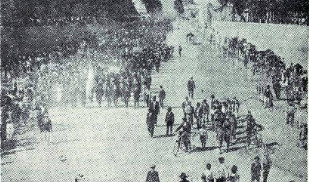 El 11 de marzo de 1920 se produjo la primera gran manifestación ciudadana para exigir la renuncia del dictador Estrada Cabrera.