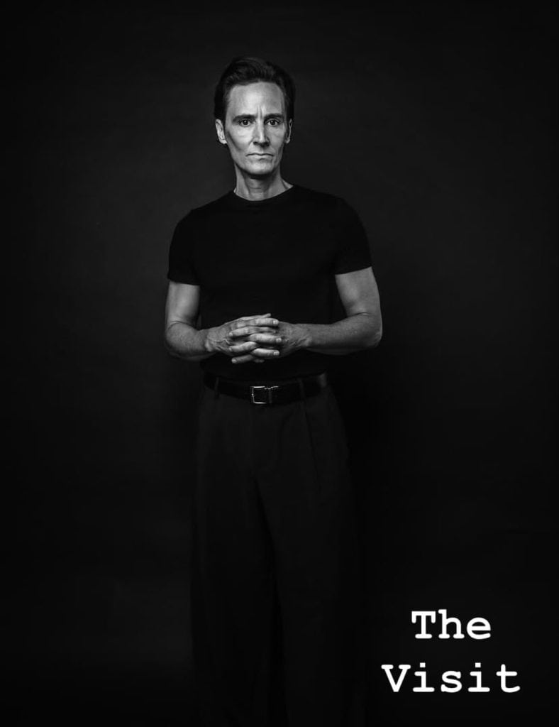 Christian Barillas fue descubriento paulatinamente su vocación por la actuación, sin embargo pasaron varios años, búsquedas y hasta un par de fronteras para poder pararse sobre las tablas y convencerse de que había personajes dramáticos buscándolo a él. (Foto sitio web Christian Barillas)