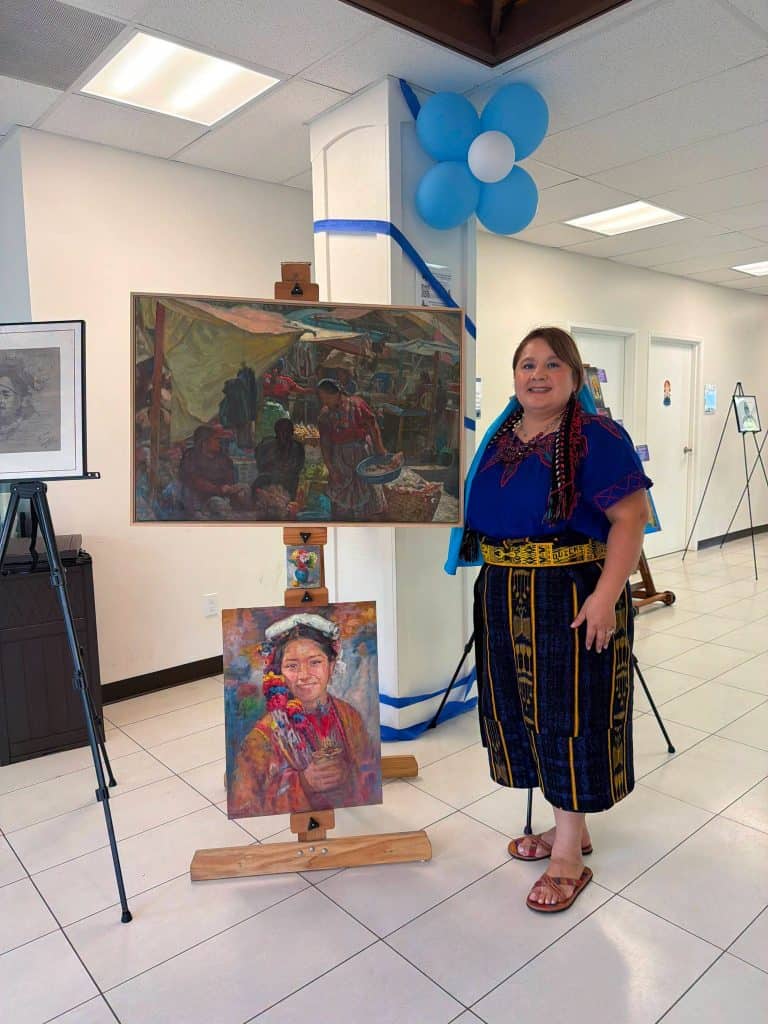 En el Consulado de Guatemala en Los Angeles hubo acto cívico, antorcha y también una exposición de arte, además de bailes tradicionales. (Foto Consulado de Guatemala en L.A.)