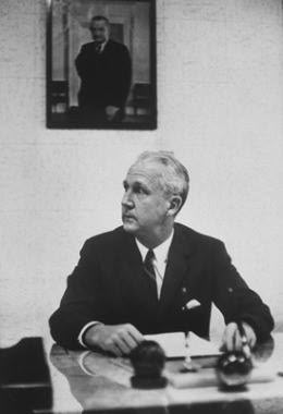 El 28 de agosto de 1968, guerrilleros izquierdistas intentaron secuestrar al embajador de los Estados Unidos de América John Gordon Mein en la Avenida La Reforma. Cuando el diplomático intentó huir le dispararon y murió. Dicho crimen desató repudio nacional e internacional.