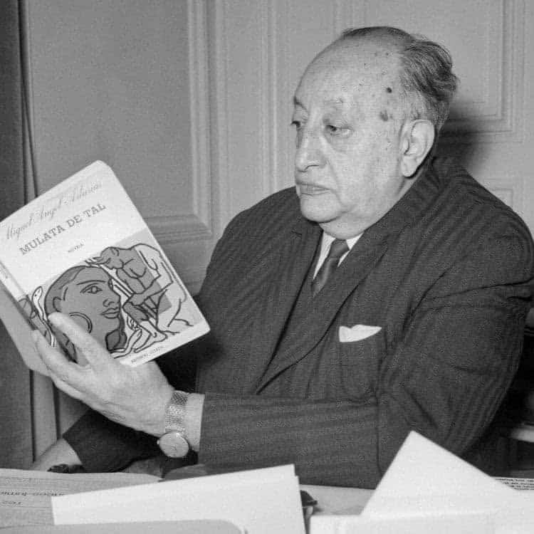 Mulata de Tal es una de las tres novelas de la llamada Trilogía Bananera, integrada también por el Papa Verde y Los Ojos de los Enterrados – SoyMigrante.com REVISTA – SoyMigrante.com REVISTA Mulata de Tal es una de las tres novelas de la llamada Trilogía Bananera, integrada también por el Papa Verde y Los Ojos de los Enterrados