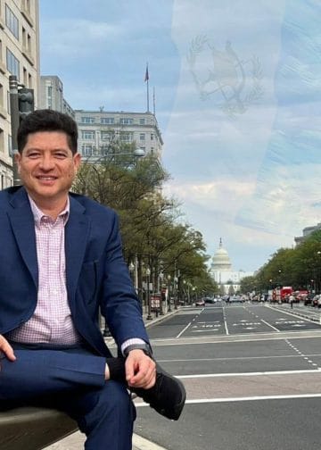 miguel angel gonzales politologo guatemalteco en Washington Migrantes guatemaltecos en usa