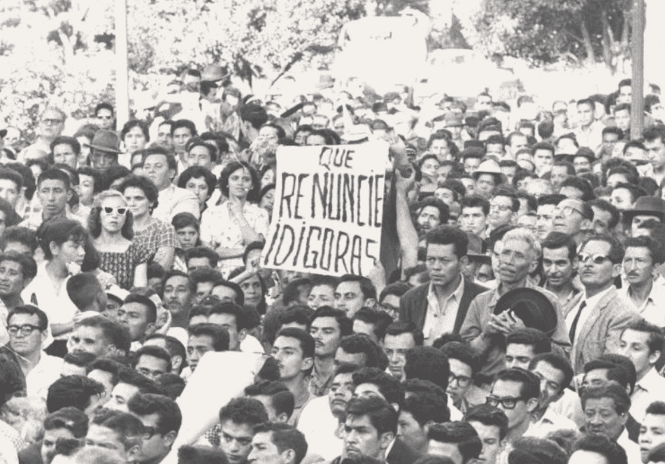 Señalamientos de corrupción y dificultades económicas, así como la represión gubernamental alentaron las protestas estudiantiles de 1962 en Guatemala, en las cuales se exigía la renuncia a la presidencia del general Miguel Ydígoras Fuentes.