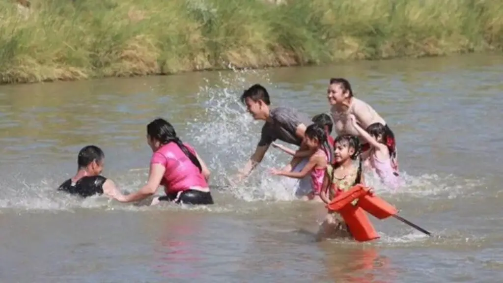 El cruce del Río Bravo es altamente riesgoso, sobre todo para quienes llevan menores. La patrulla fronteriza señala que muchos han perecido allí. (Foto CBP)