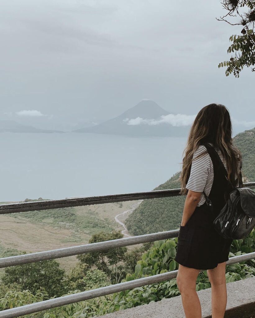 Los paisajes guatemaltecos fascinan a Elizabeth, pero la cualidad que más valora es la hospitalidad y la generosidad de todos los compatriotas.