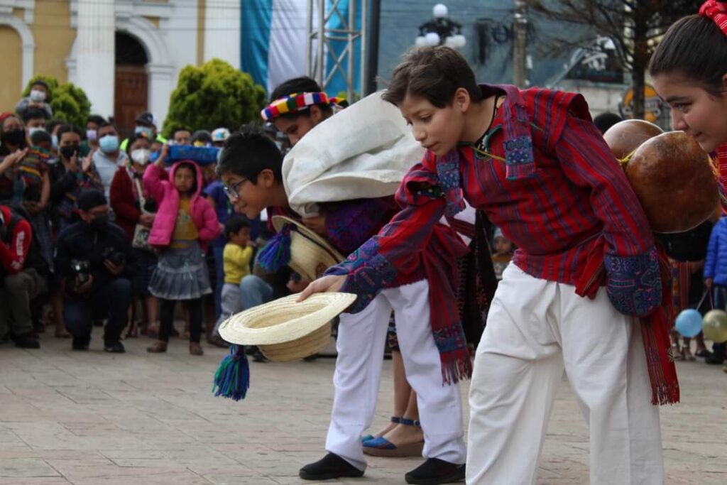 Presentación en día de la cultura, septiembre 2022, municipalidad de Totonicapán
