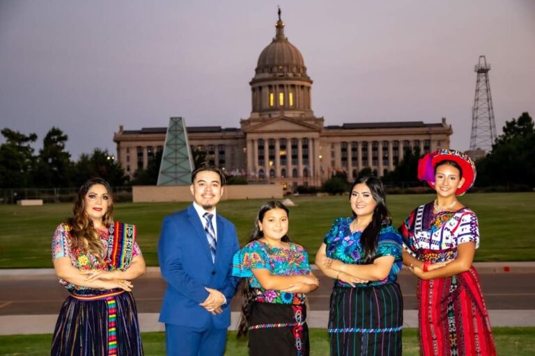 Migrantes guatemaltecos en Oklahoma se unen para celebrar su identidad