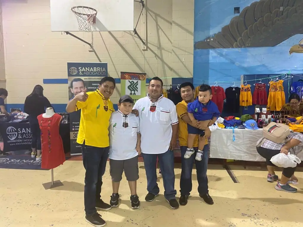 El emprendimiento migrante Estilo Maya suele estar presente en mercados y actividades sociales de la comunidad hispana en Washington y ciudades aledañas.