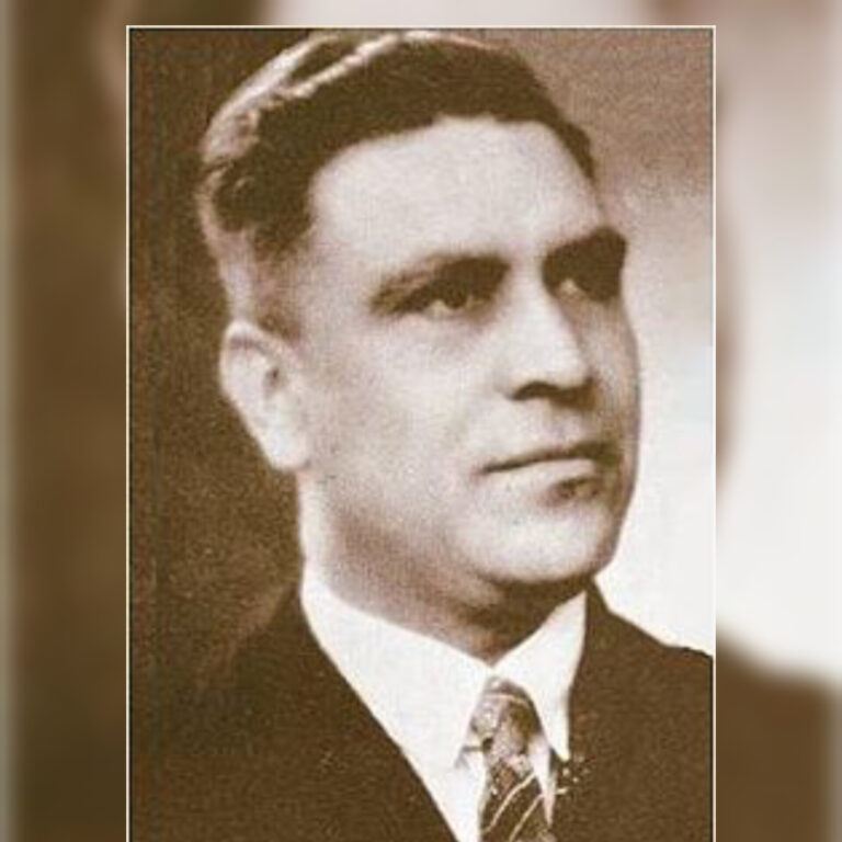 José María Bonilla Ruano, revisó los versos del himno y defendió el cambio para eliminar la expresión "dureza contra España"